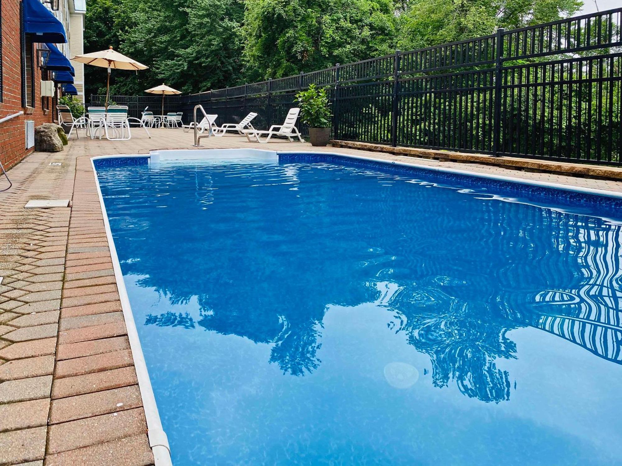Comfort Inn & Suites Sturbridge-Brimfield Εξωτερικό φωτογραφία