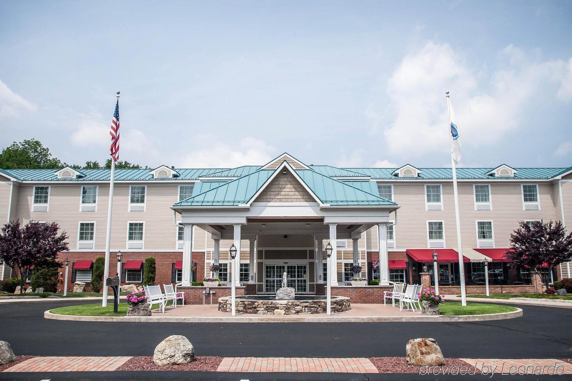 Comfort Inn & Suites Sturbridge-Brimfield Εξωτερικό φωτογραφία