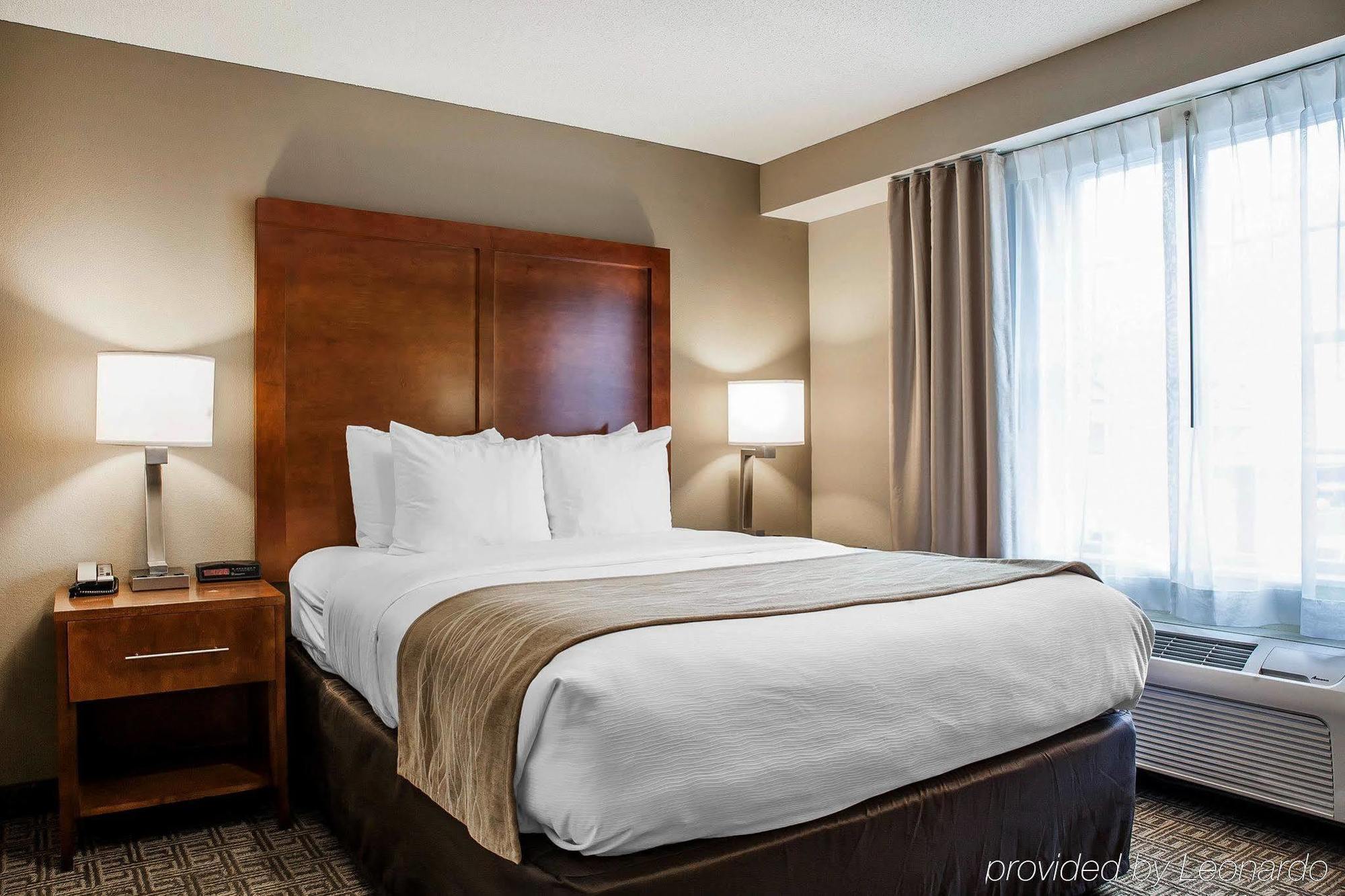Comfort Inn & Suites Sturbridge-Brimfield Εξωτερικό φωτογραφία