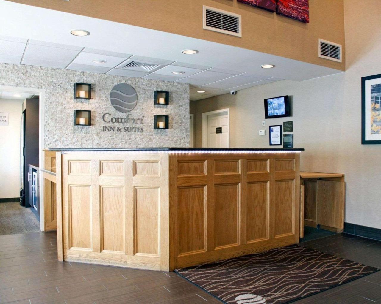 Comfort Inn & Suites Sturbridge-Brimfield Εξωτερικό φωτογραφία